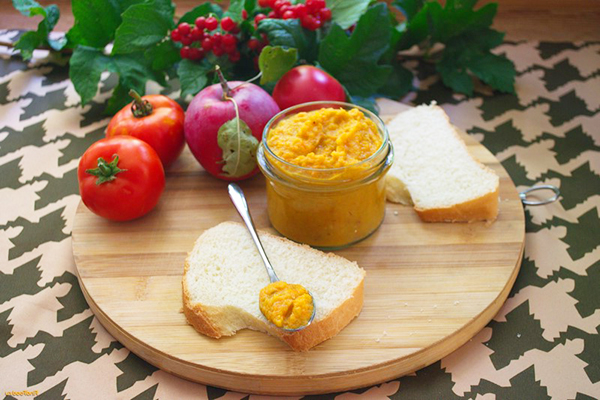 аджика с кабачками и яблоками