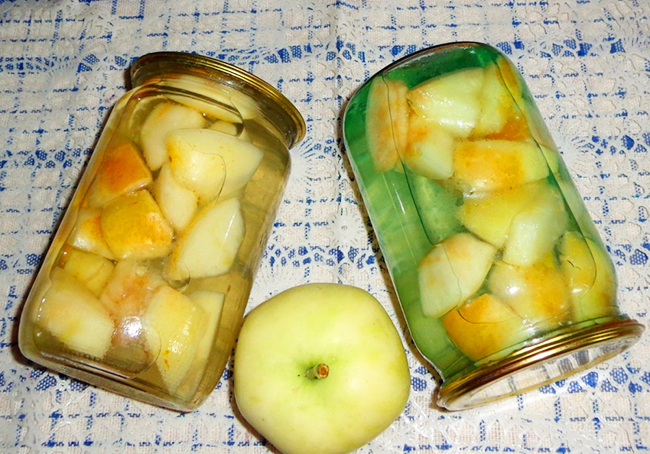 компот из резанных яблок
