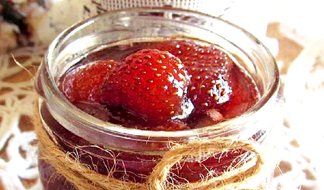 клубника целая варенье