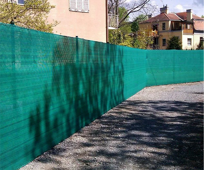 забор из поликарбоната